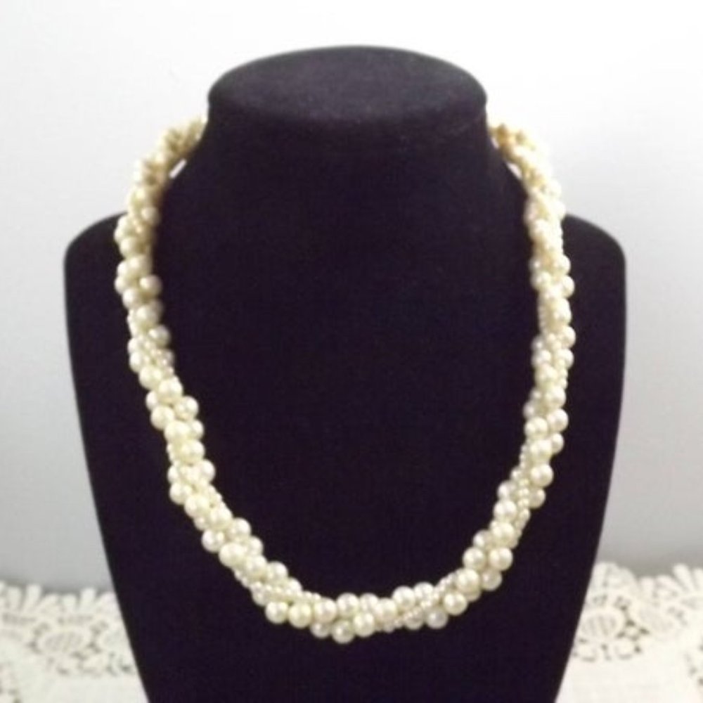 Vintage Off-White Ivory Tone Faux Pearls